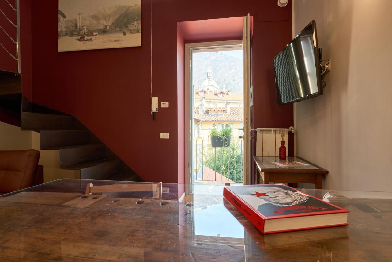 22 Lake Sweet Home Como Luaran gambar