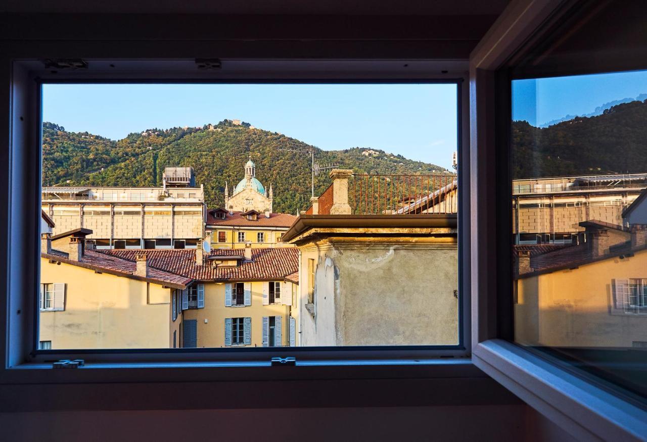 22 Lake Sweet Home Como Luaran gambar